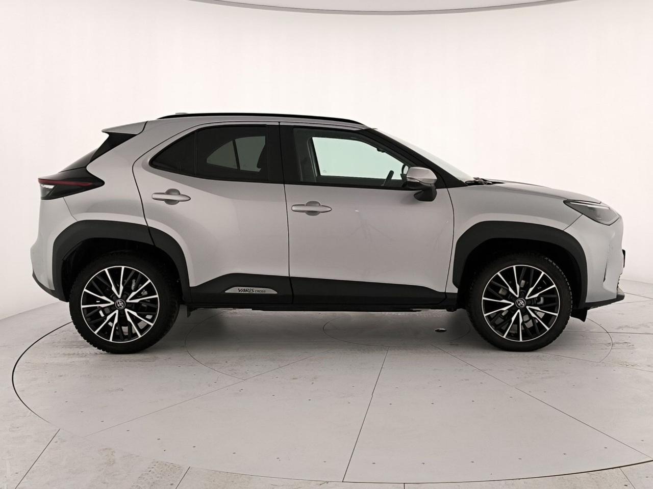 Toyota yaris cross 1.5h lounge fwd 116cv e-cvt