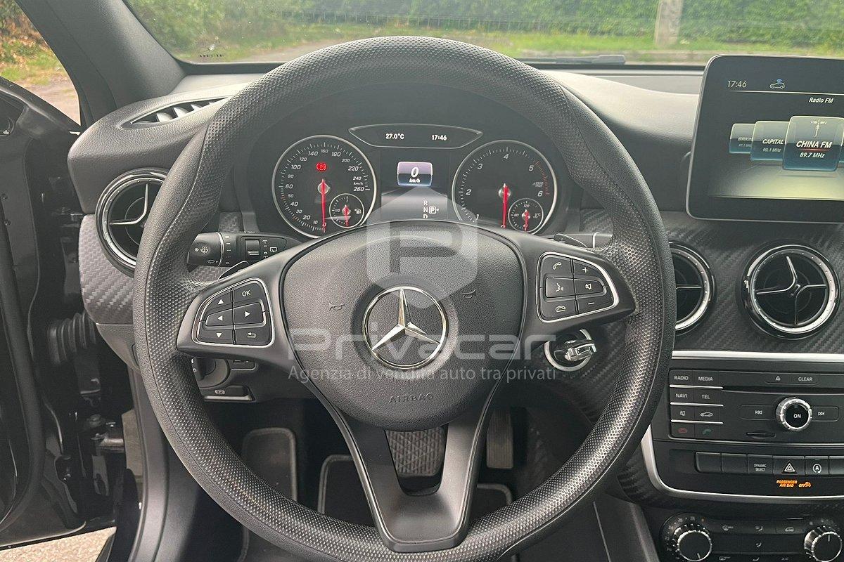 MERCEDES GLA 180 d Automatic Executive