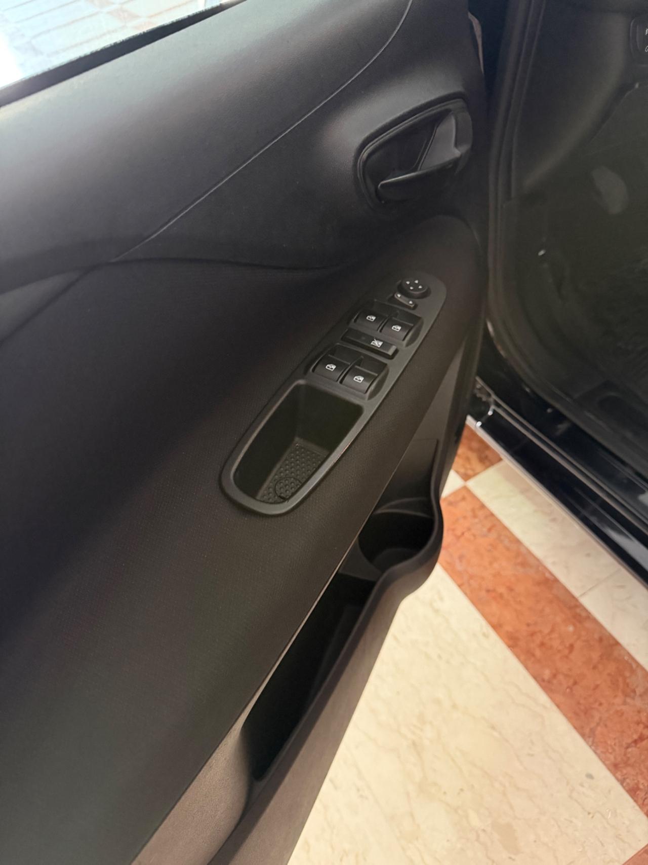 Fiat Punto 1.3 MJT II S&S 95 CV 5 porte Street