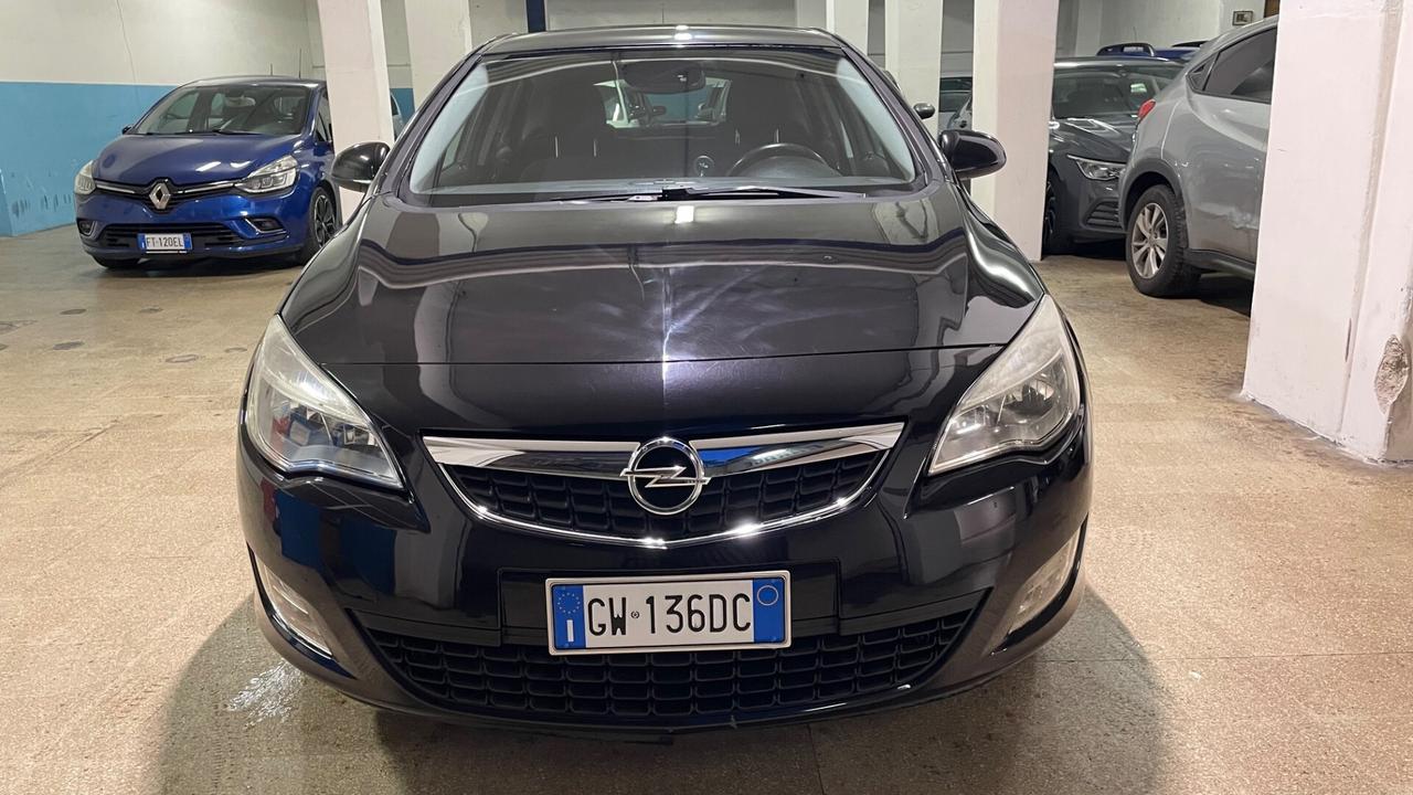 Opel Astra 1.4 100CV 5 porte Cosmo "Euro5"