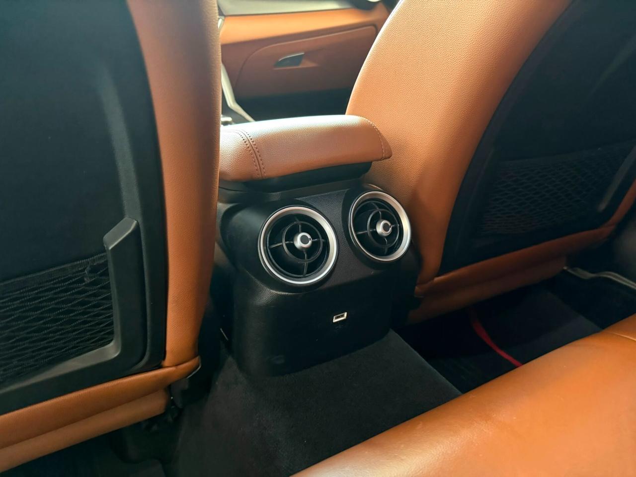 Alfa Romeo Giulia 2.2 Turbodiesel 180 CV AT8 Sprint