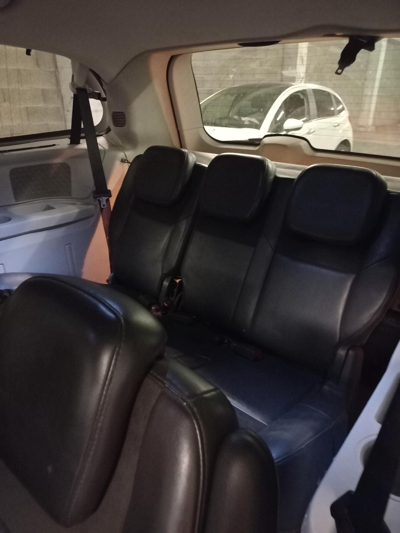 Chrysler Voyager Grand 2.8 CRD cat Limited Auto