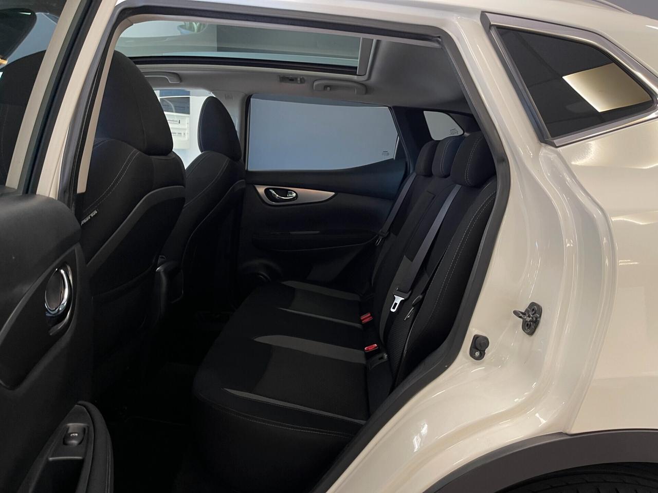 Nissan Qashqai 1.5 dCi N-Connecta