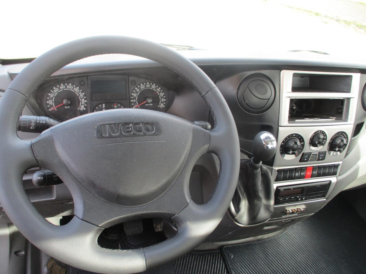 Iveco Daily 60C15 3000 150CV CASSONE FISSO DA 4.30 M PATENTE C