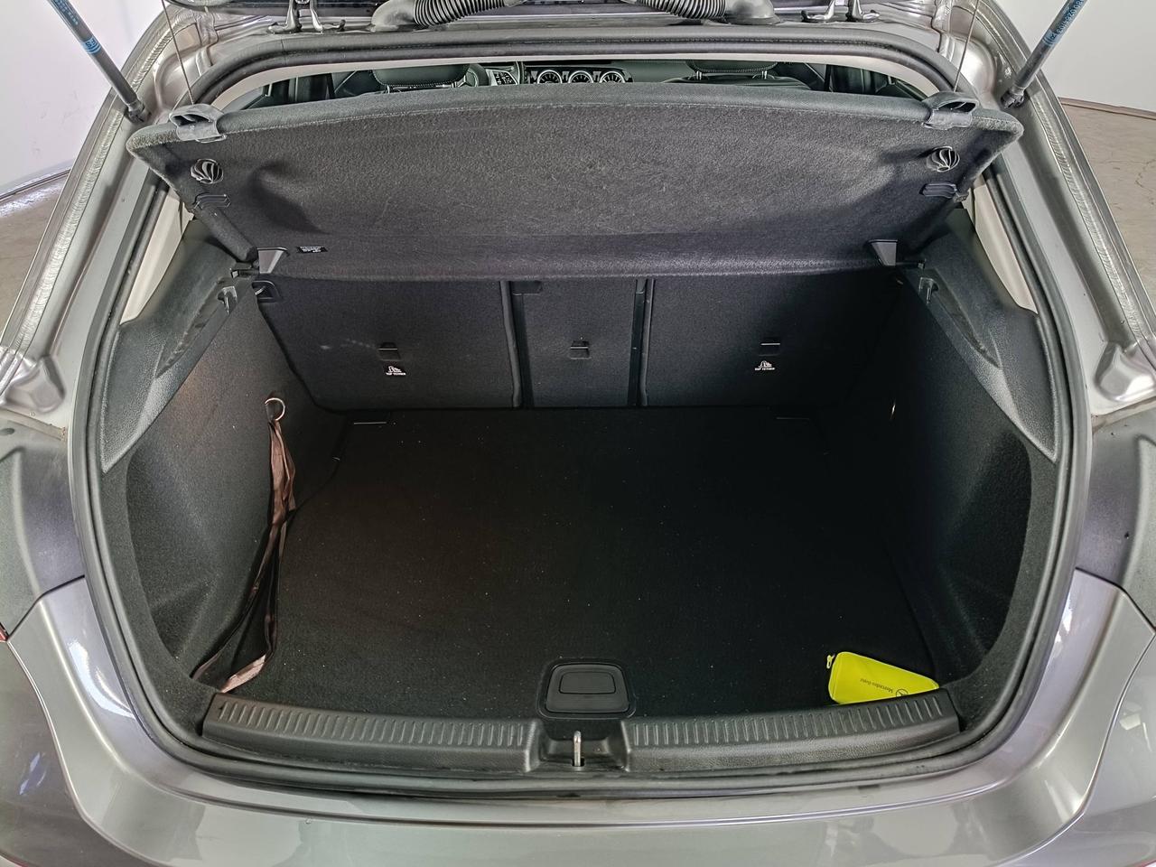 Mercedes-Benz Classe A - W177 2023 - A 180 d Progressive Advanced auto