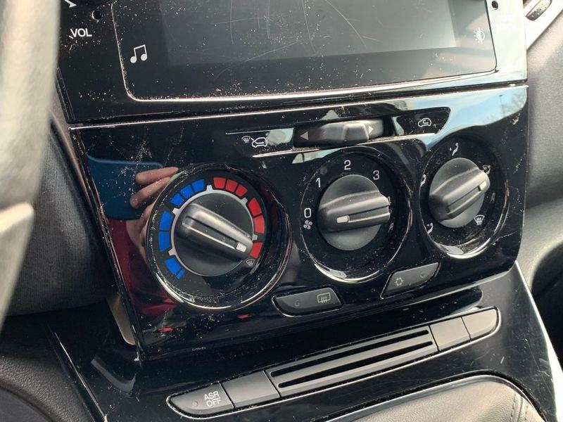 Lancia Ypsilon 1.0 FireFly 5 porte S&S Hybrid Gold