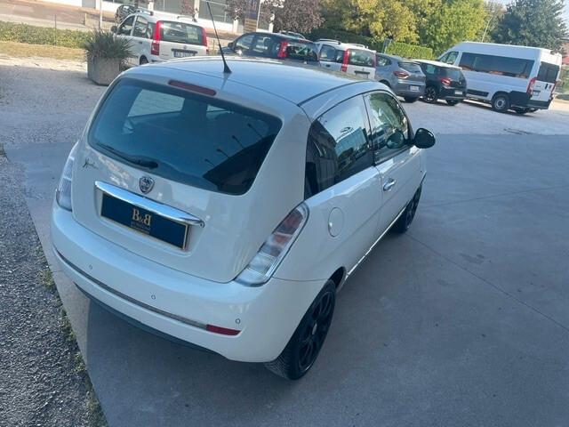 LANCIA YPSILON 1.2 69 CV DIVA – BENZINA – 02/2011