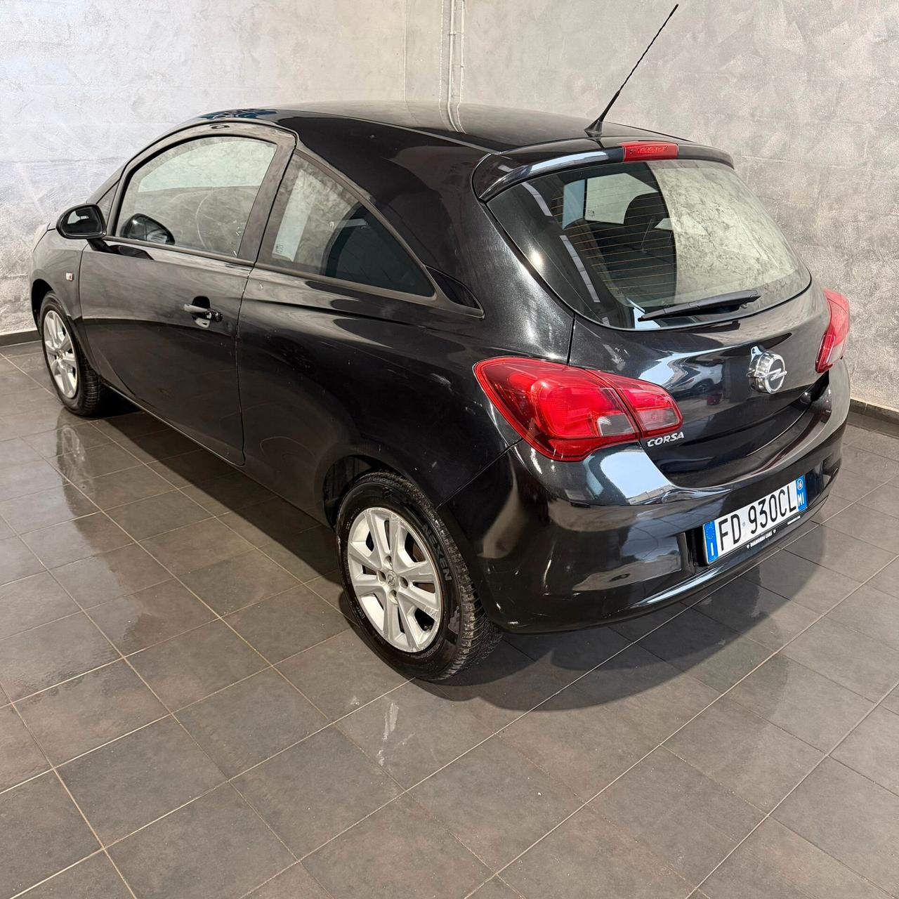 Opel Corsa 1.2 Coupé n-Joy