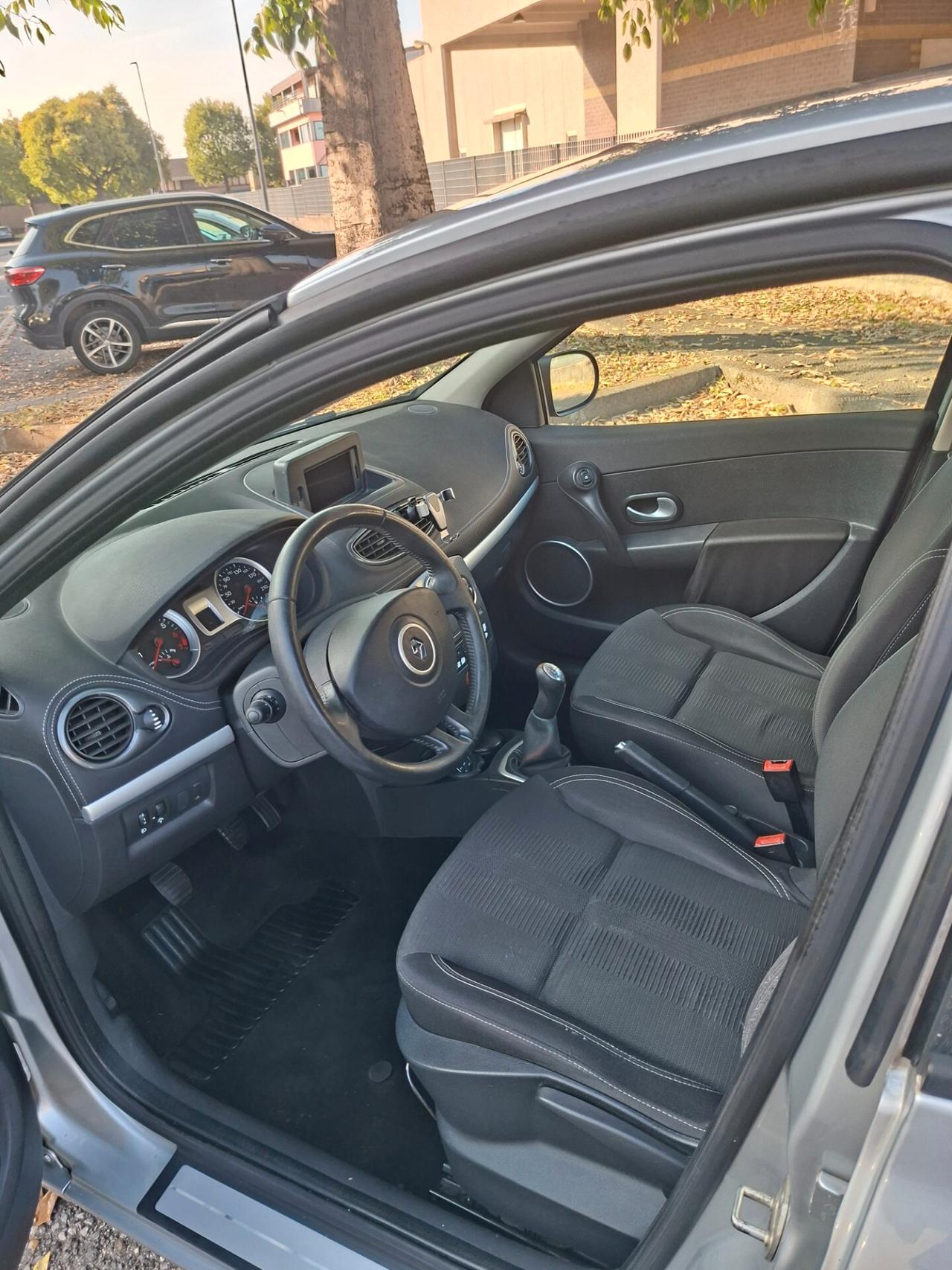 Renault Clio 1.2 16V 5 porte Yahoo!