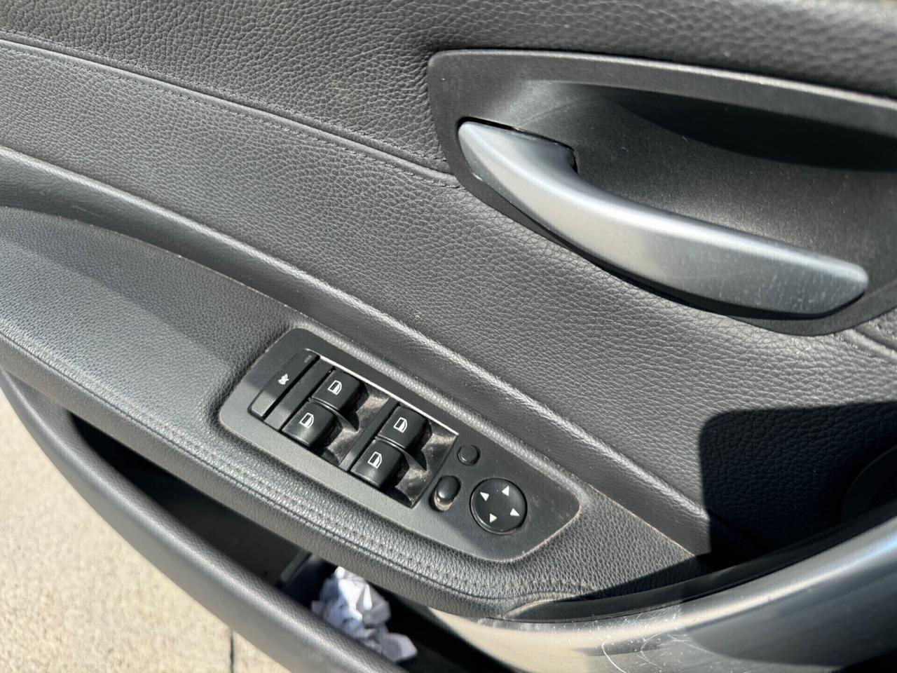 Bmw 116 5P. Futura 122 CV 2008 pelle Pak m 2008