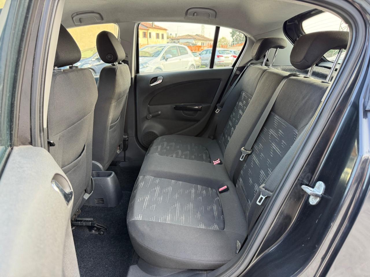 Opel Corsa 1.2 5 porte Club UNICO NEOPATENTATI