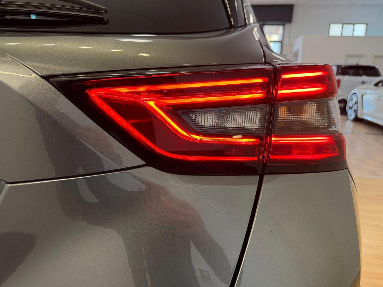 Nissan Juke 1.0 DIG-T 114 CV Tekna