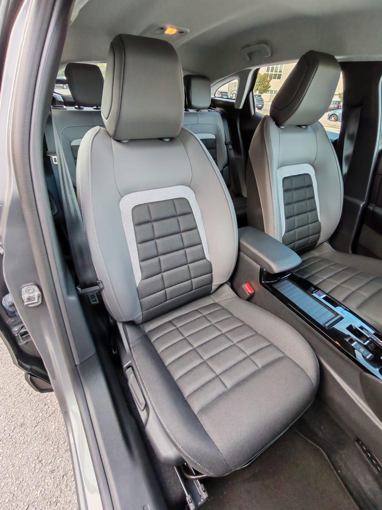 Citroen C4 Hybrid 136 e-DCS6 Plus