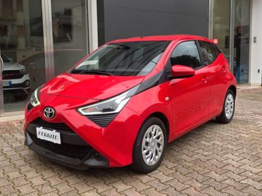 Toyota Aygo Connect 1.0 VVT-i 72 CV 5 porte X-Cool