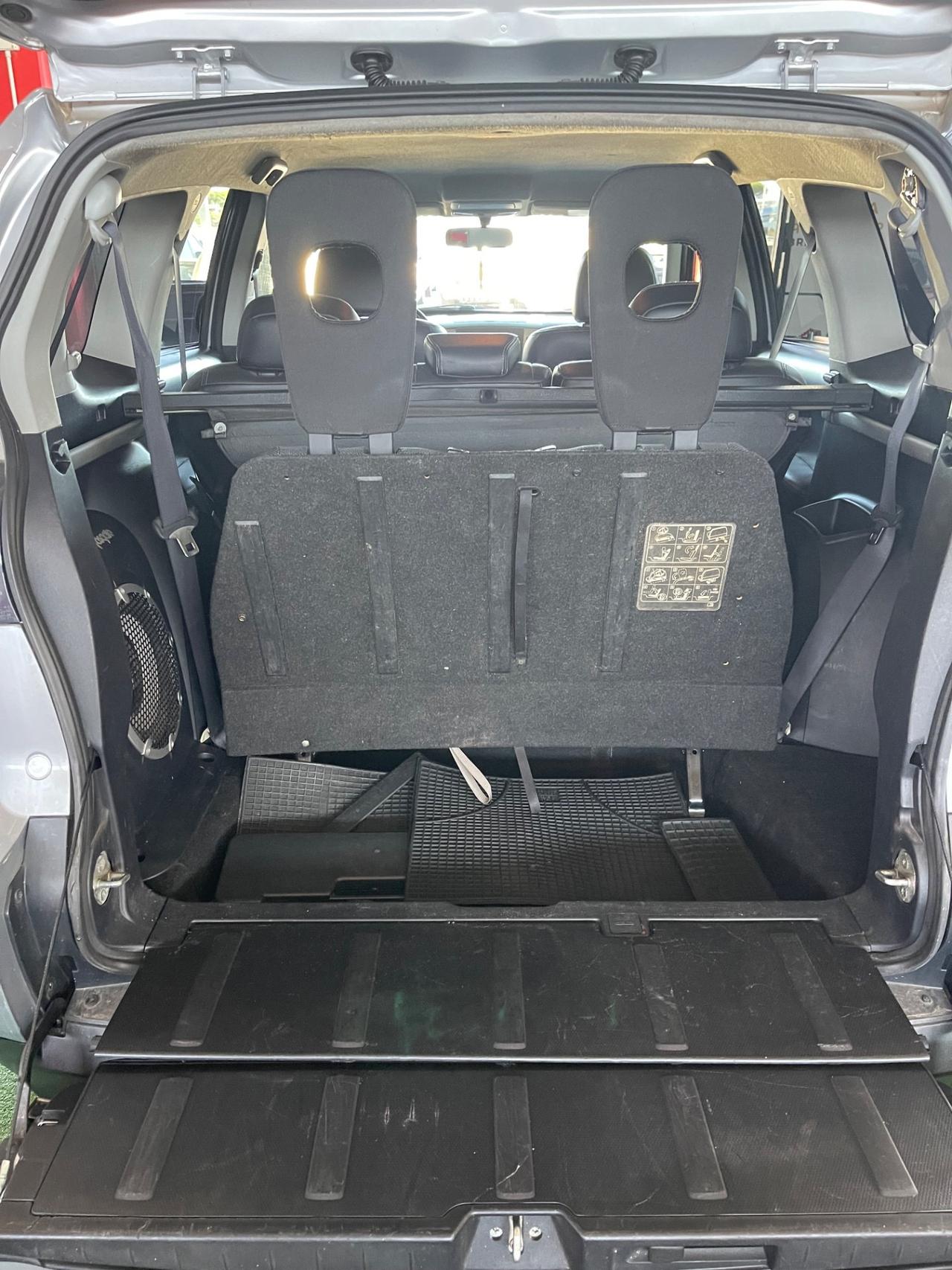 Peugeot 4007 2.2 HDi 4x4 7 Posti PERMUTE RATE