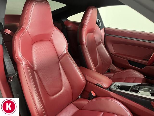 Porsche 911 Carrera 4S **Leasing 990 € al mese**