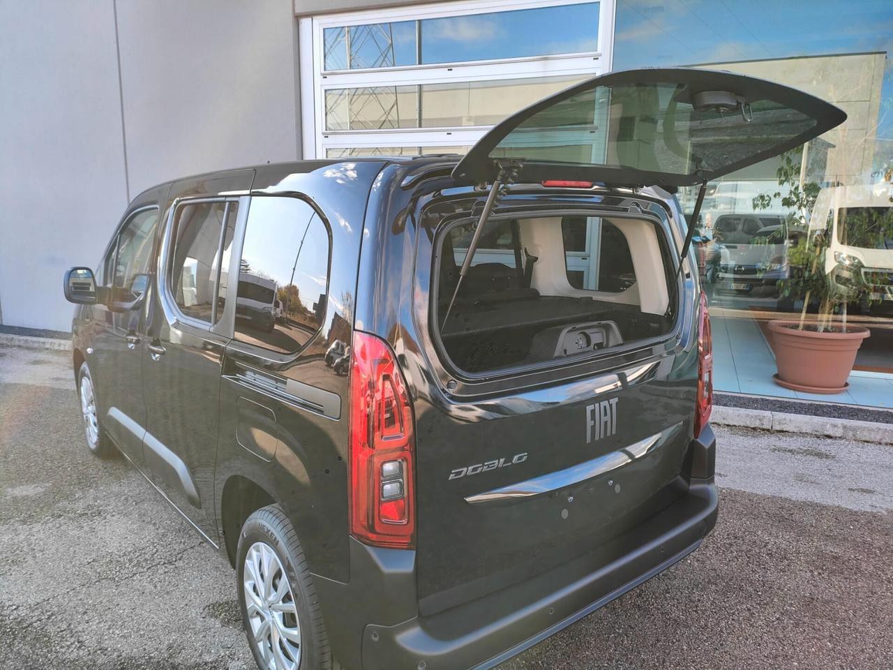 Fiat Doblo Doblò 1.5 BlueHdi 100CV PC-TN Entry AUTOVETTURA 5 POSTI KM0