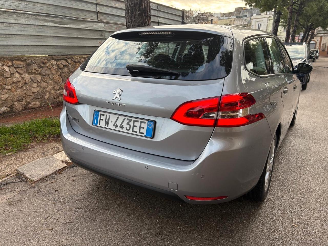 Peugeot 308 BlueHDi 130 S&S SW Business