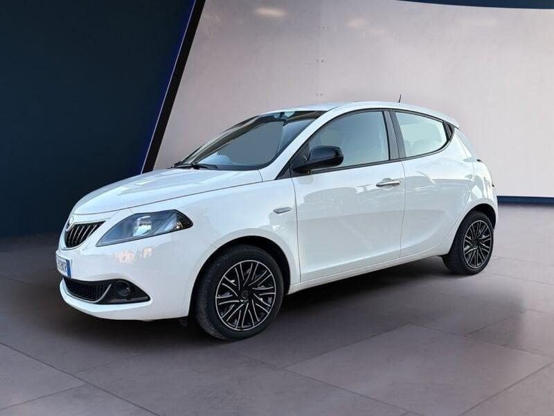 Lancia Ypsilon 1.0 FireFly 5 porte S&S Hybrid Gold