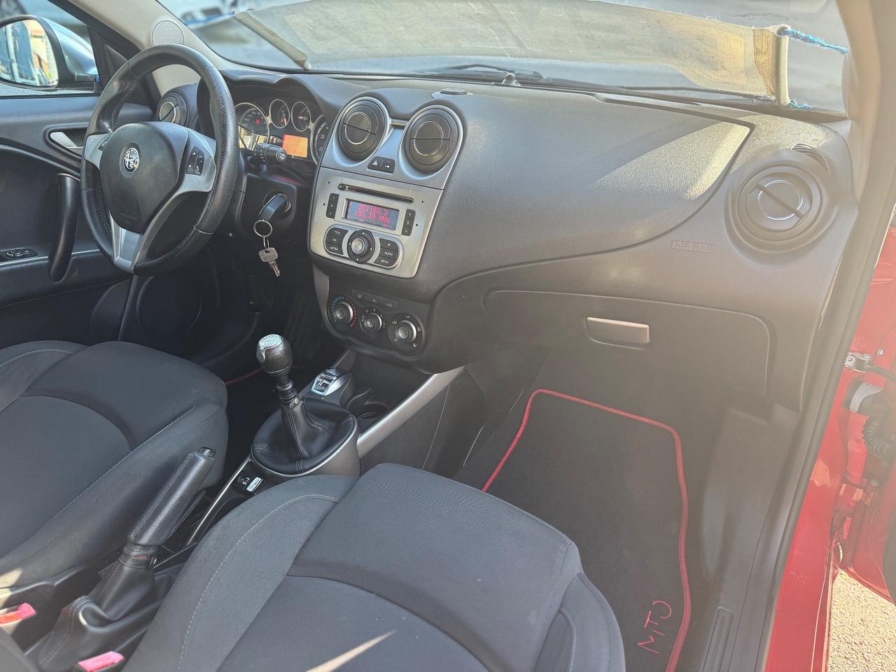 Alfa Romeo MiTo TURBO SeS Distinctive Sport Pack Cc 900 84Cv