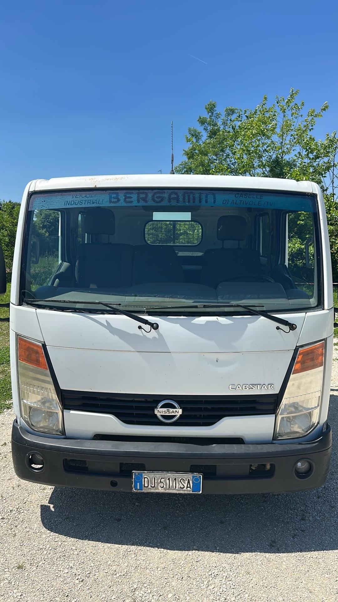 Mitsubishi cabstar 2007 diesel 2.5