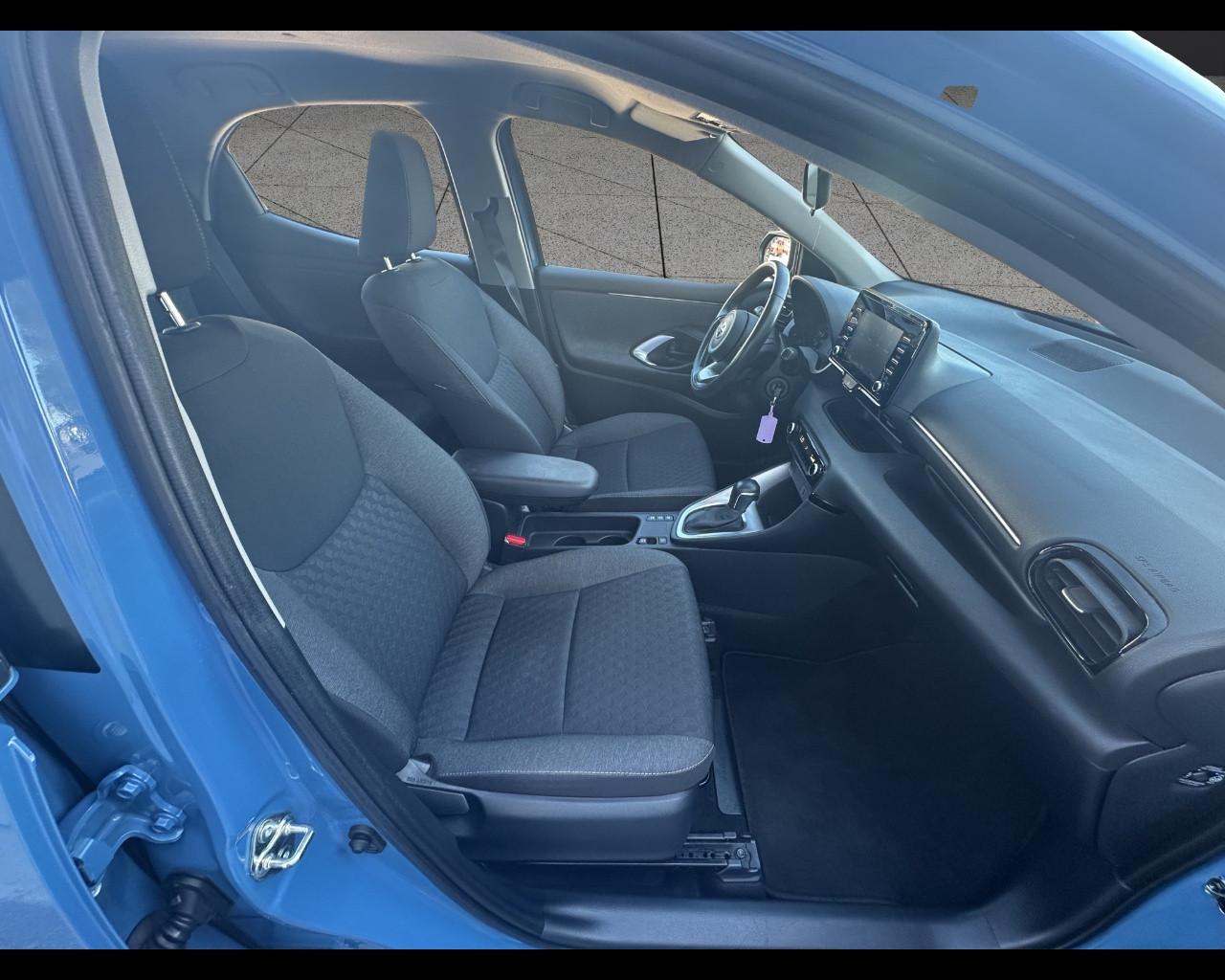 TOYOTA Yaris 4ª serie - Yaris 1.5 Hybrid 5 porte Active