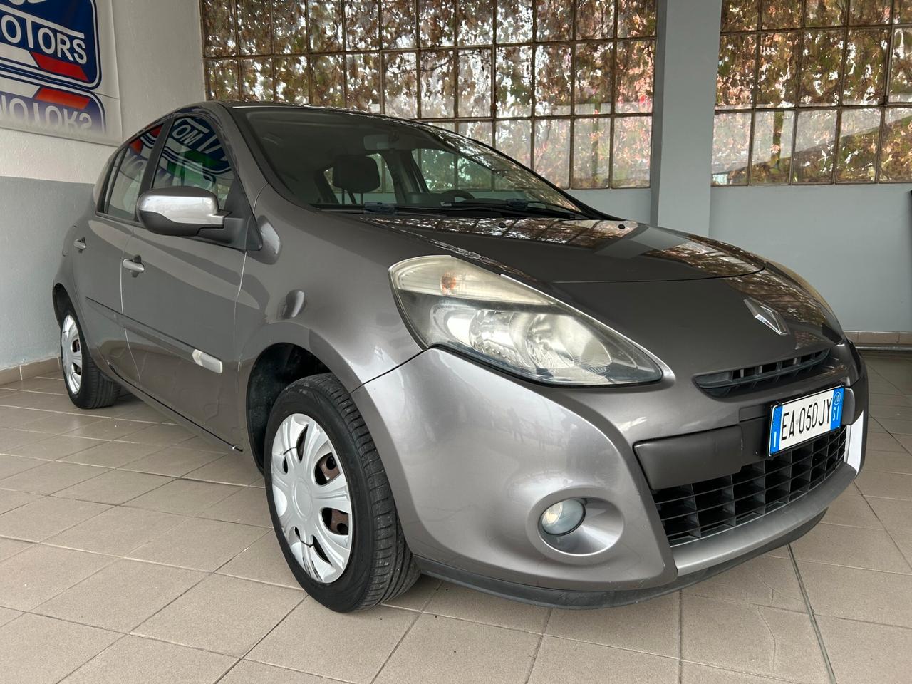 Renault Clio 1.2 16V 5 porte Dynamique