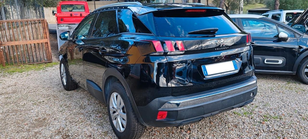 Peugeot 3008 BlueHDi incidentata/sinistrata