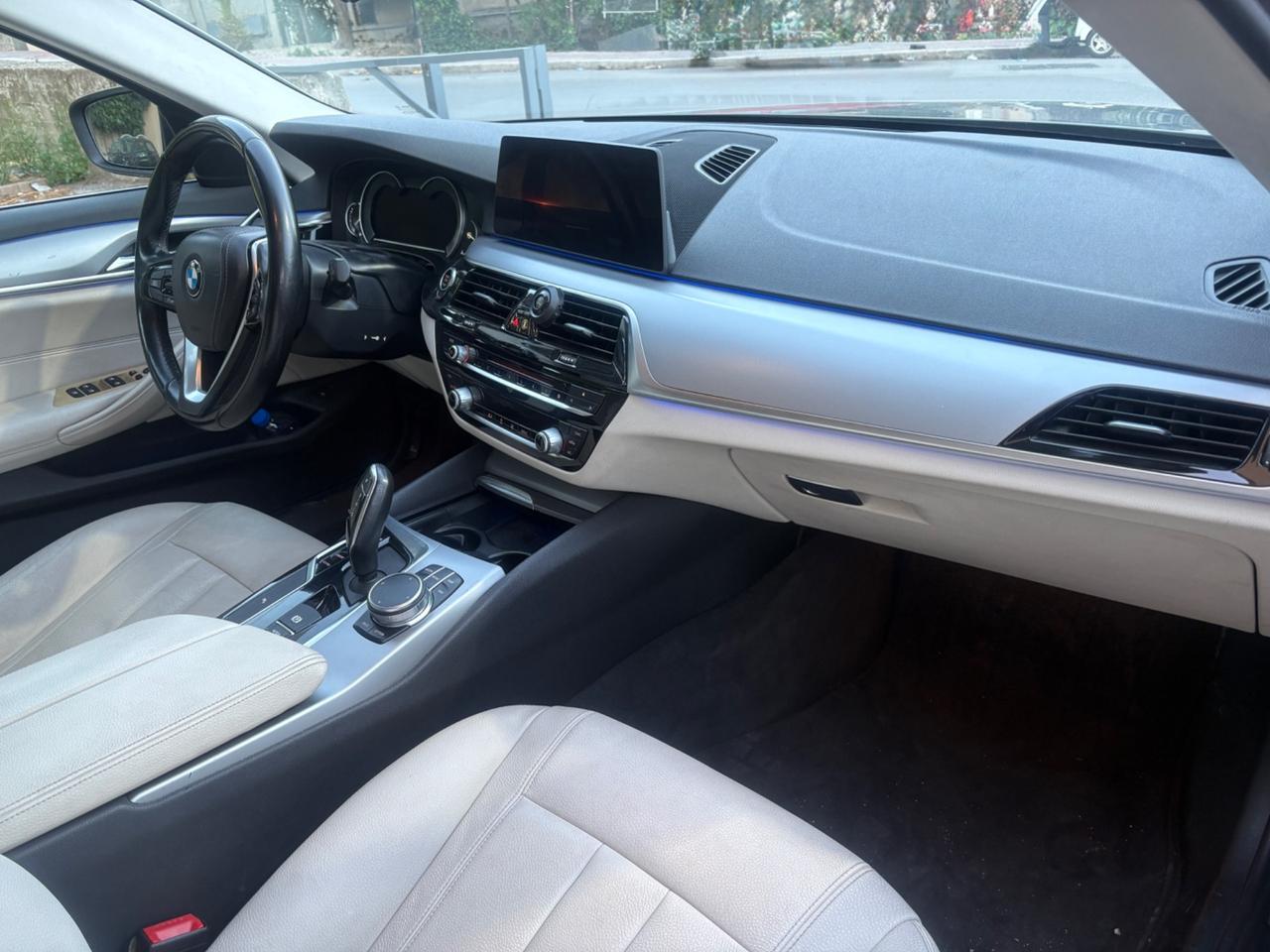 Bmw 520 520d aut. Touring Luxury