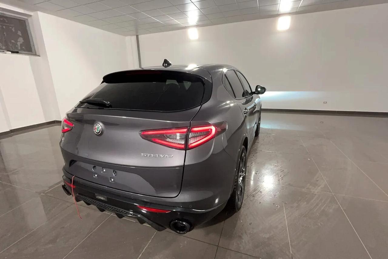 Alfa Romeo Stelvio 2.2 Turbodiesel 210 CV AT8 Q4 Veloce