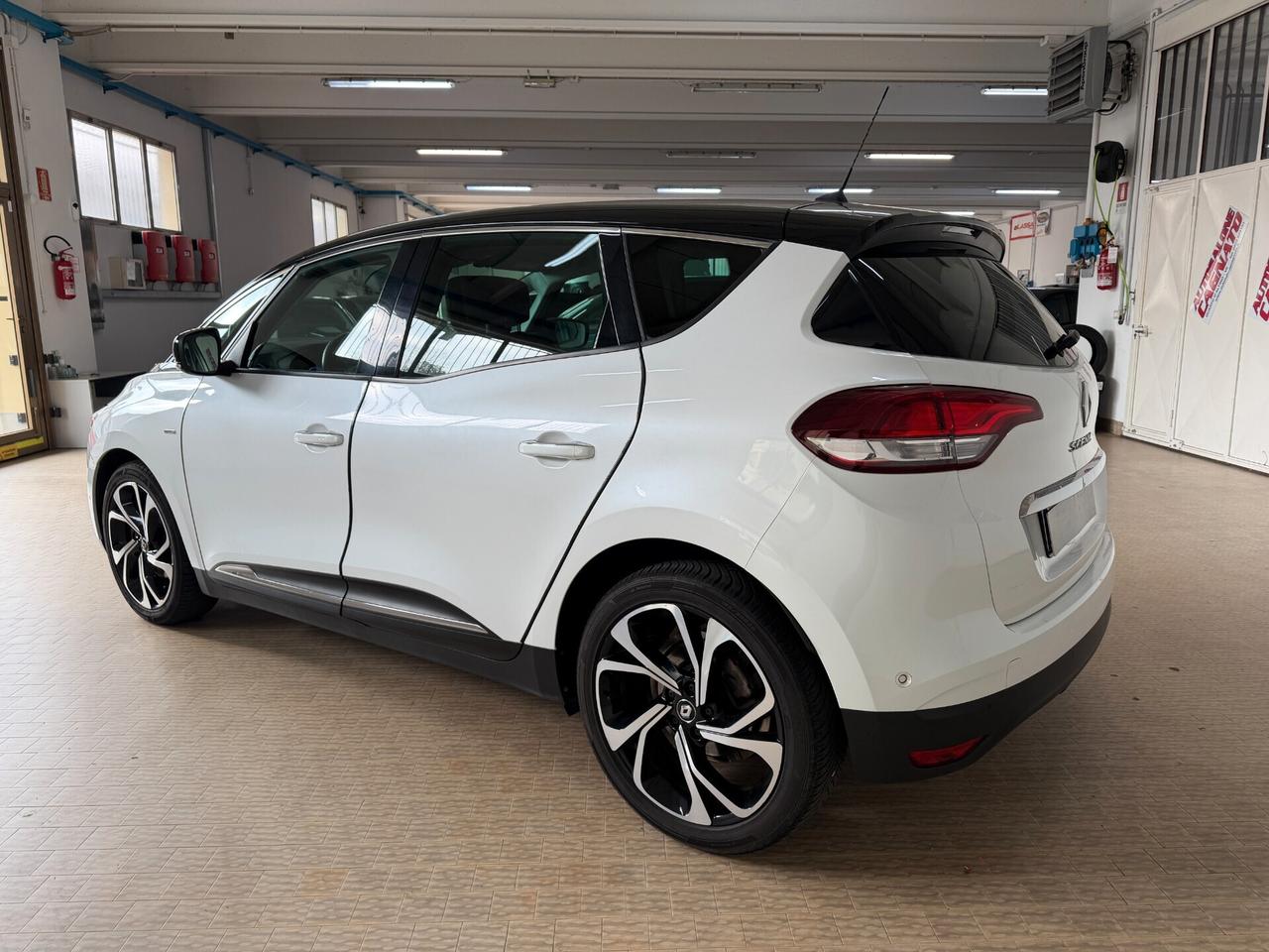 Renault Scénic dCi 160 CV EDC Energy Bose Automatic