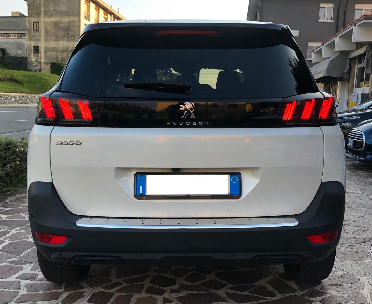 Peugeot 5008 PureTech Turbo 130 S&S EAT8 Allure Pack