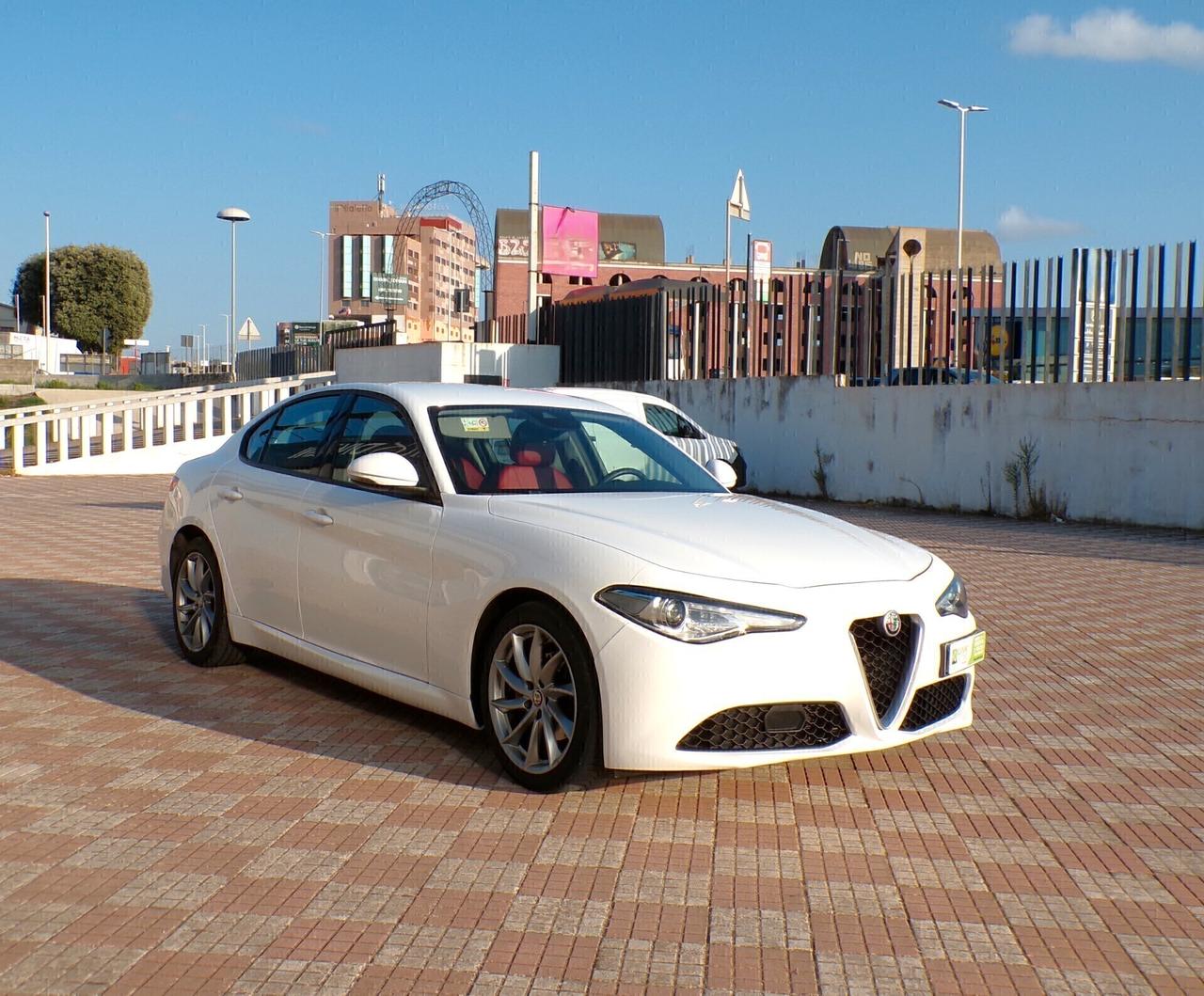 Alfa Romeo Giulia 2.2 Turbodiesel 150 CV AT8