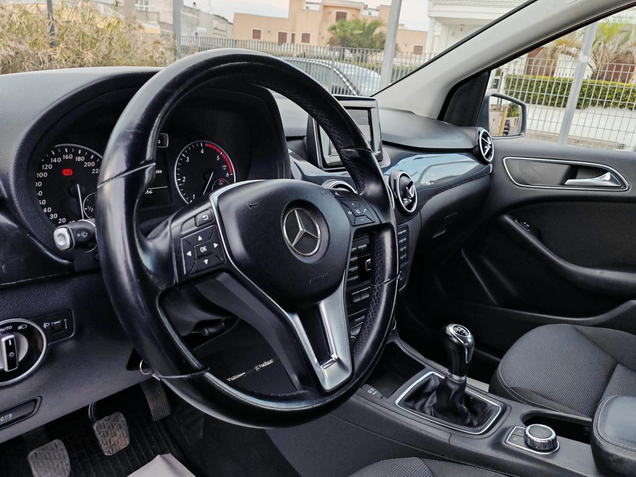 Mercedes-benz B 180CDI Executive 2013