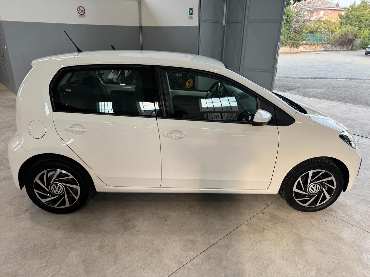 Volkswagen up! Move