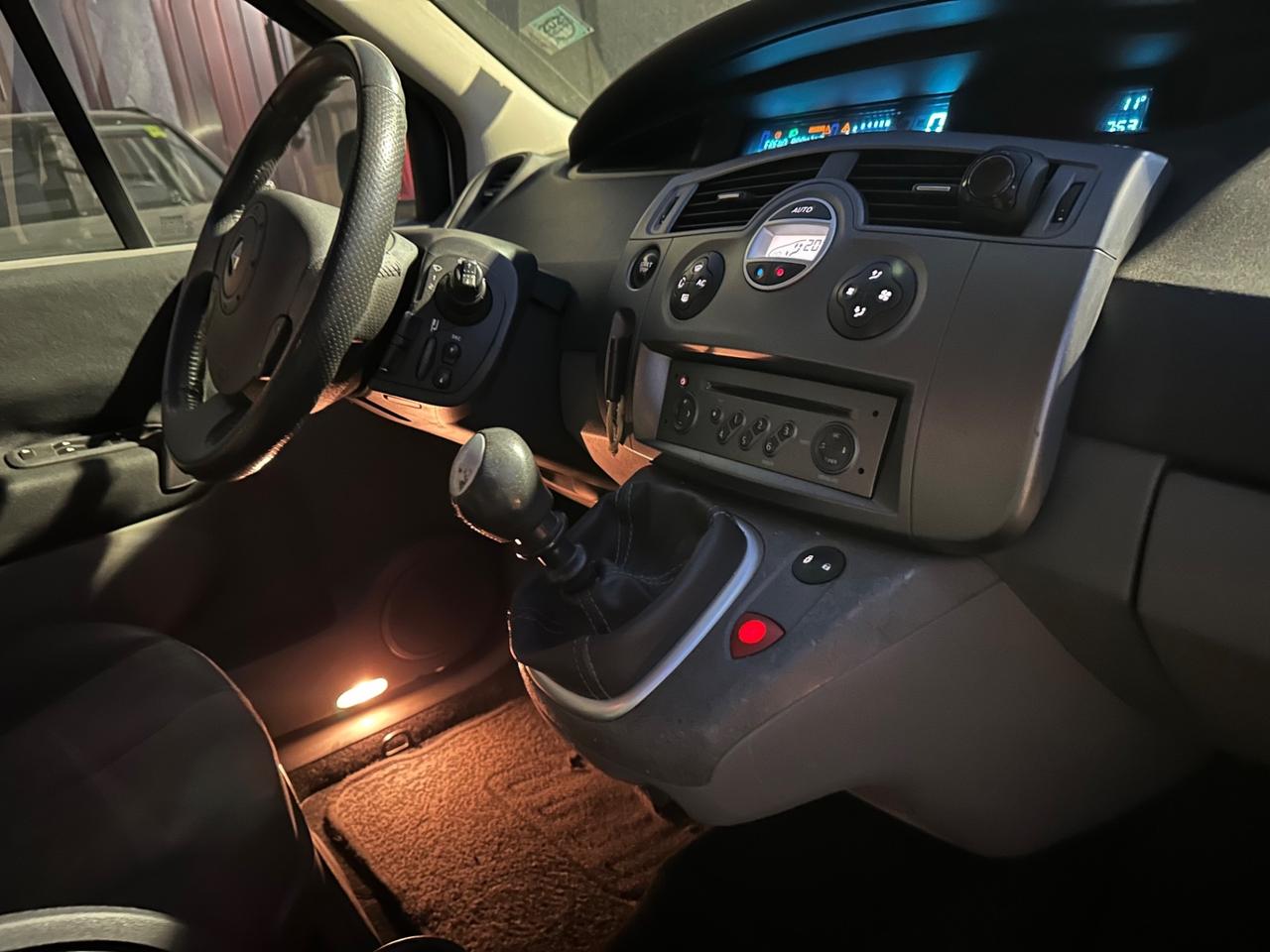 Renault Scenic Scénic 2.0 16V Luxe