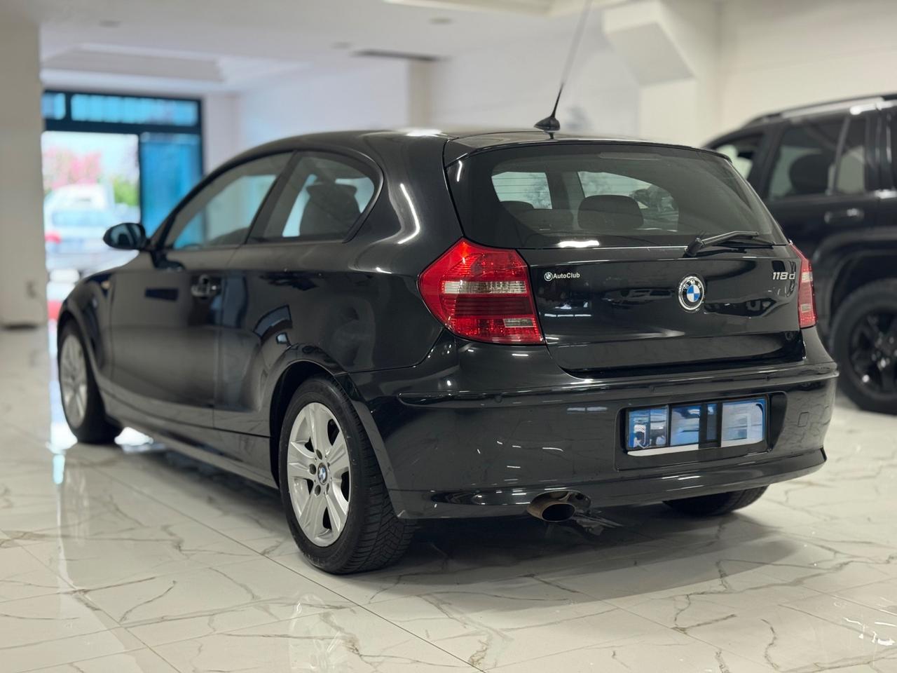 Bmw 118d 3porte NEOPATENTATI