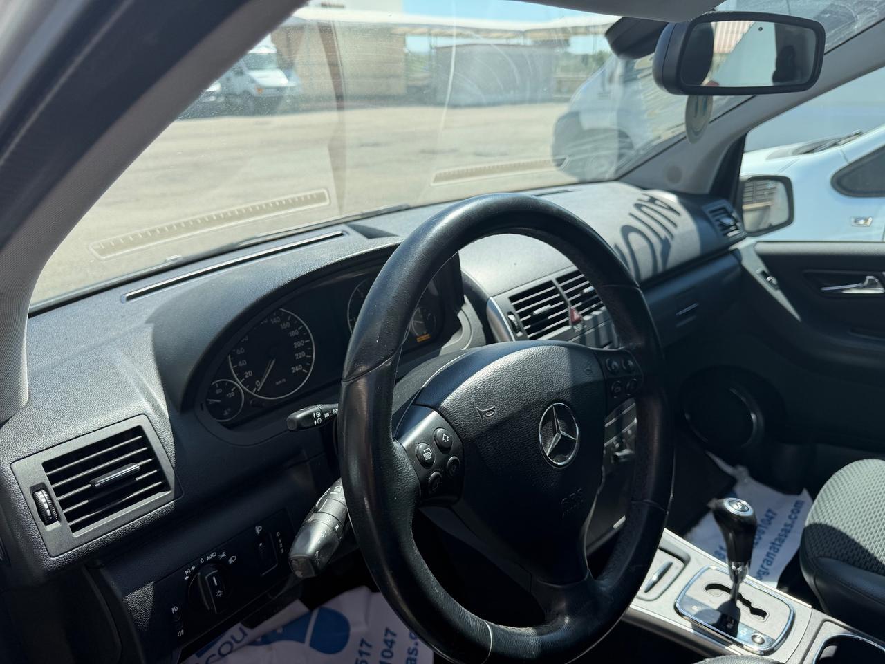 Mercedes cla 180 2.0 diesel 2011