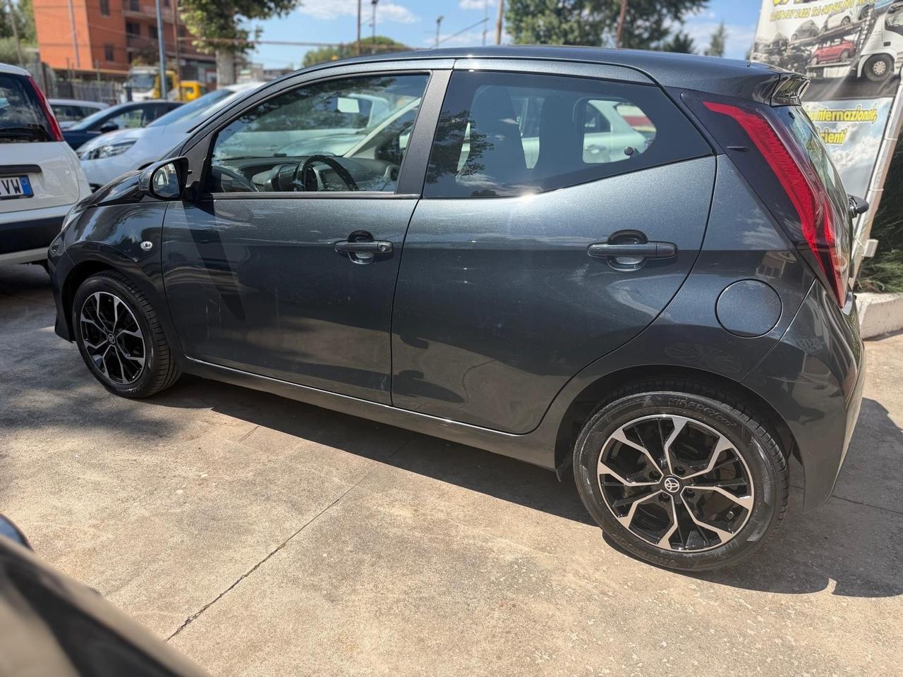 Toyota Aygo 1.0 benzina AUTOMATICA