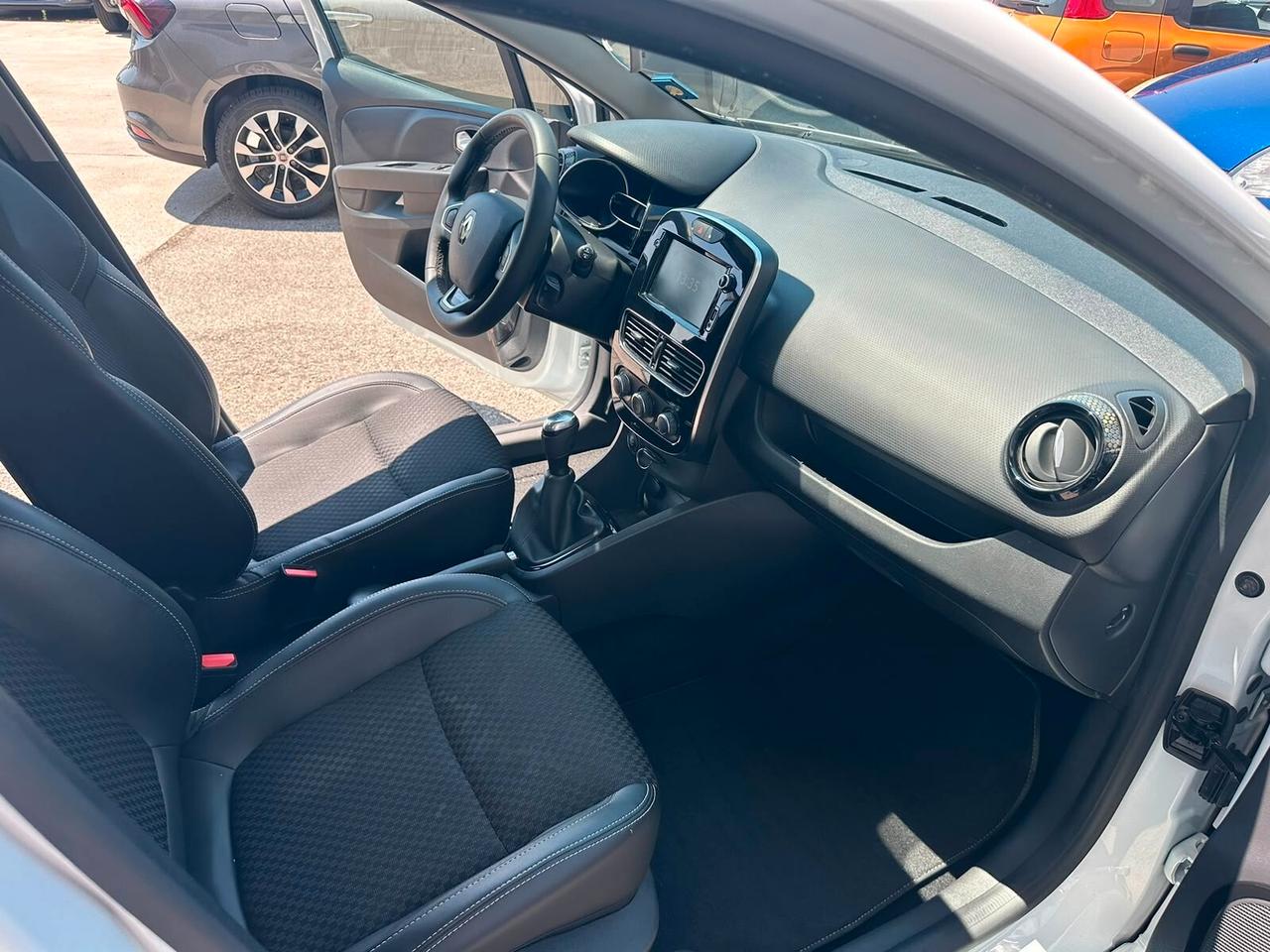 Renault Clio dCi 8V 75 CV 5 porte Moschino Intens