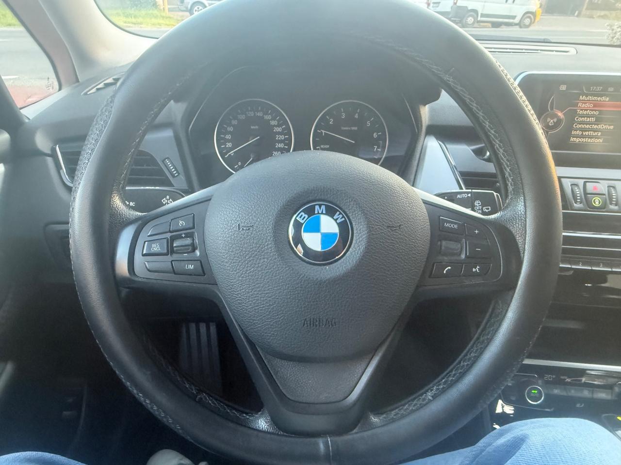 Bmw 218i Luxury