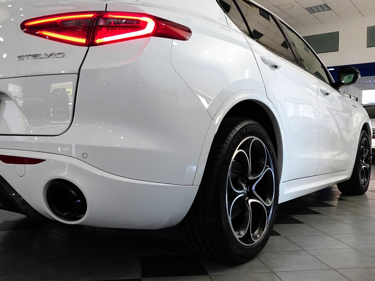 Alfa Romeo Stelvio 2.2 MJT 210 CV AT8 Q4 VELOCE