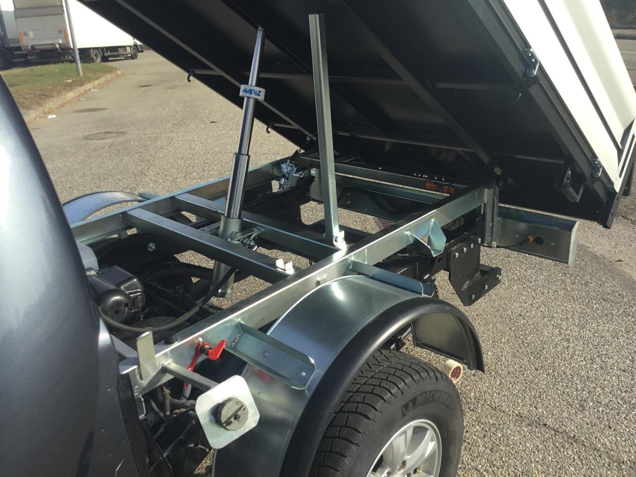 Mitsubishi L200 club cab cassone ribaltabile