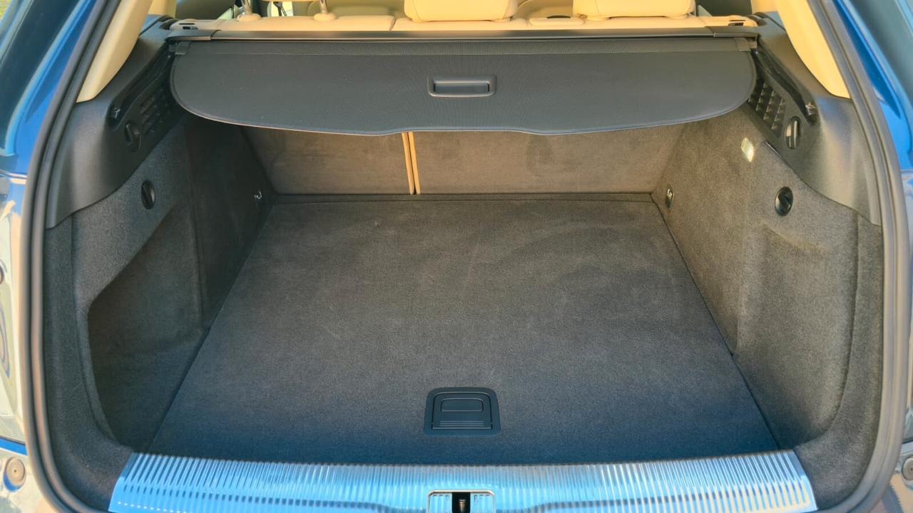 AUDI Q3 QUATTRO BUSINESS 2.0 TDI