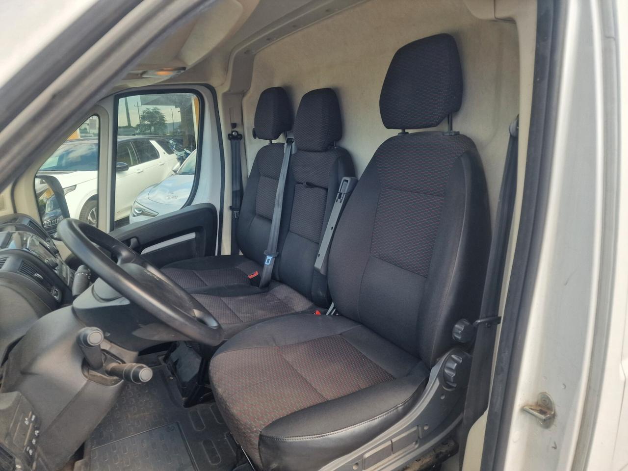 Peugeot BOXER L1 H1 3posti 2022