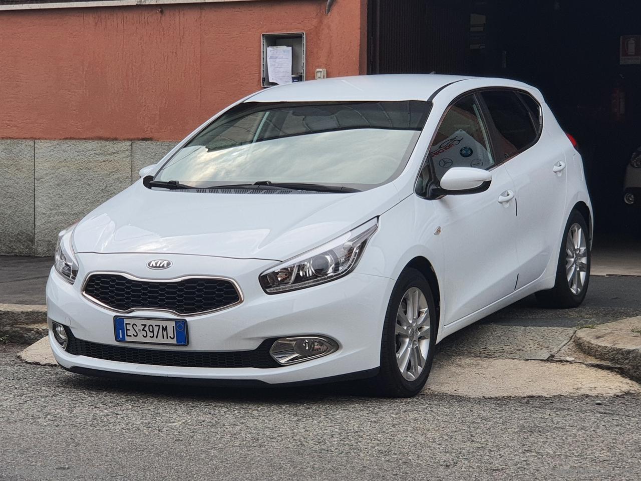 KIA cee d 1.4 GPL 5p. Cool