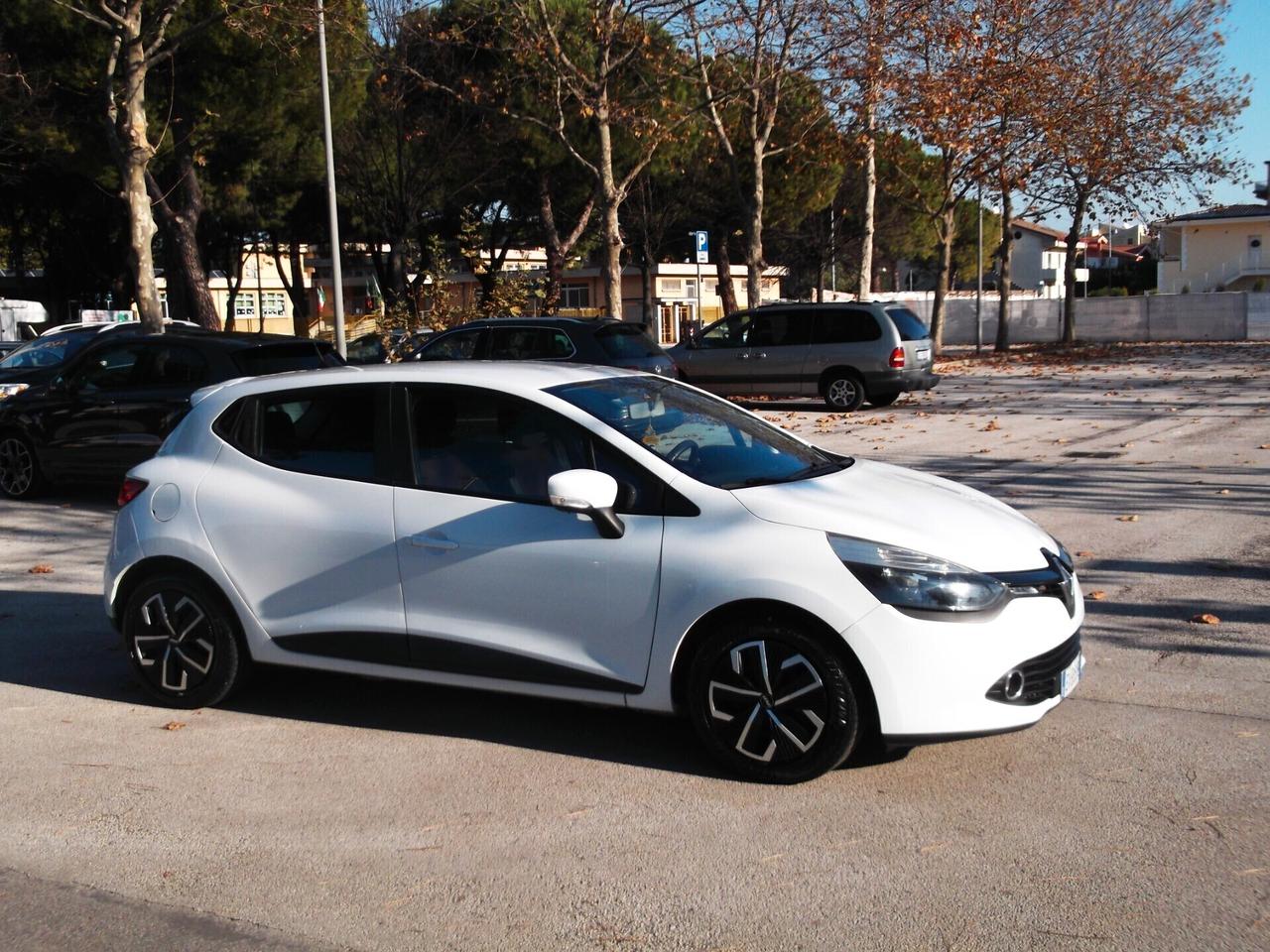 Renault Clio 1.5 dCi Neopatentati 2014