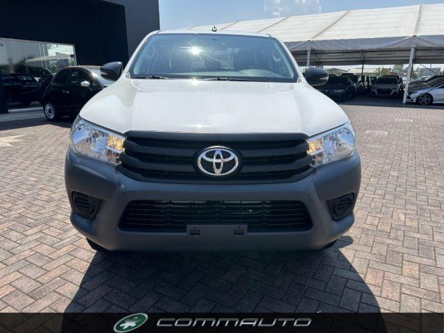 TOYOTA Hilux 2.4 D-4D 4WD 4 porte Double Cab