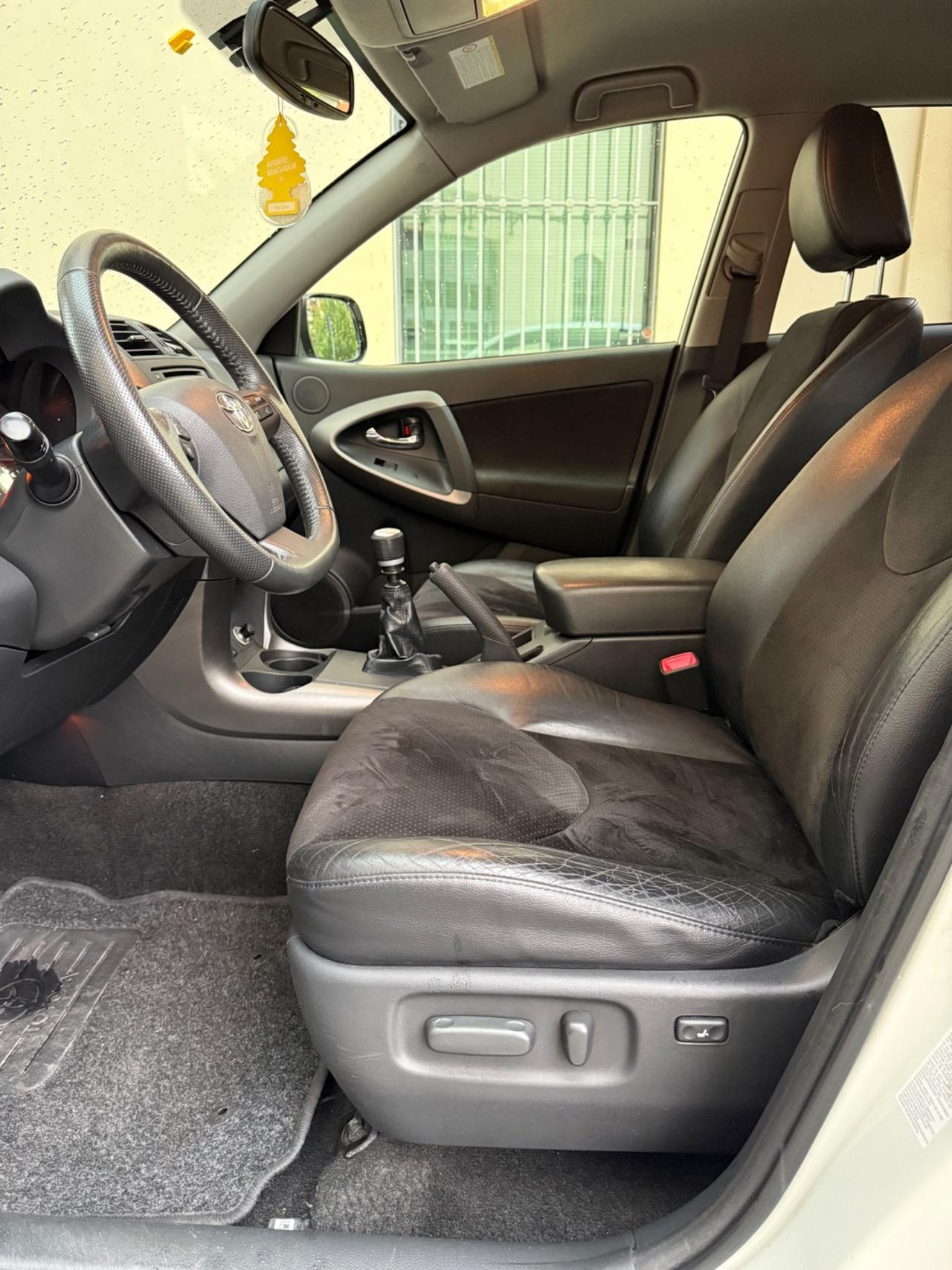 Toyota RAV 4 RAV4 Crossport 2.2 D-4D 150 CV Lounge