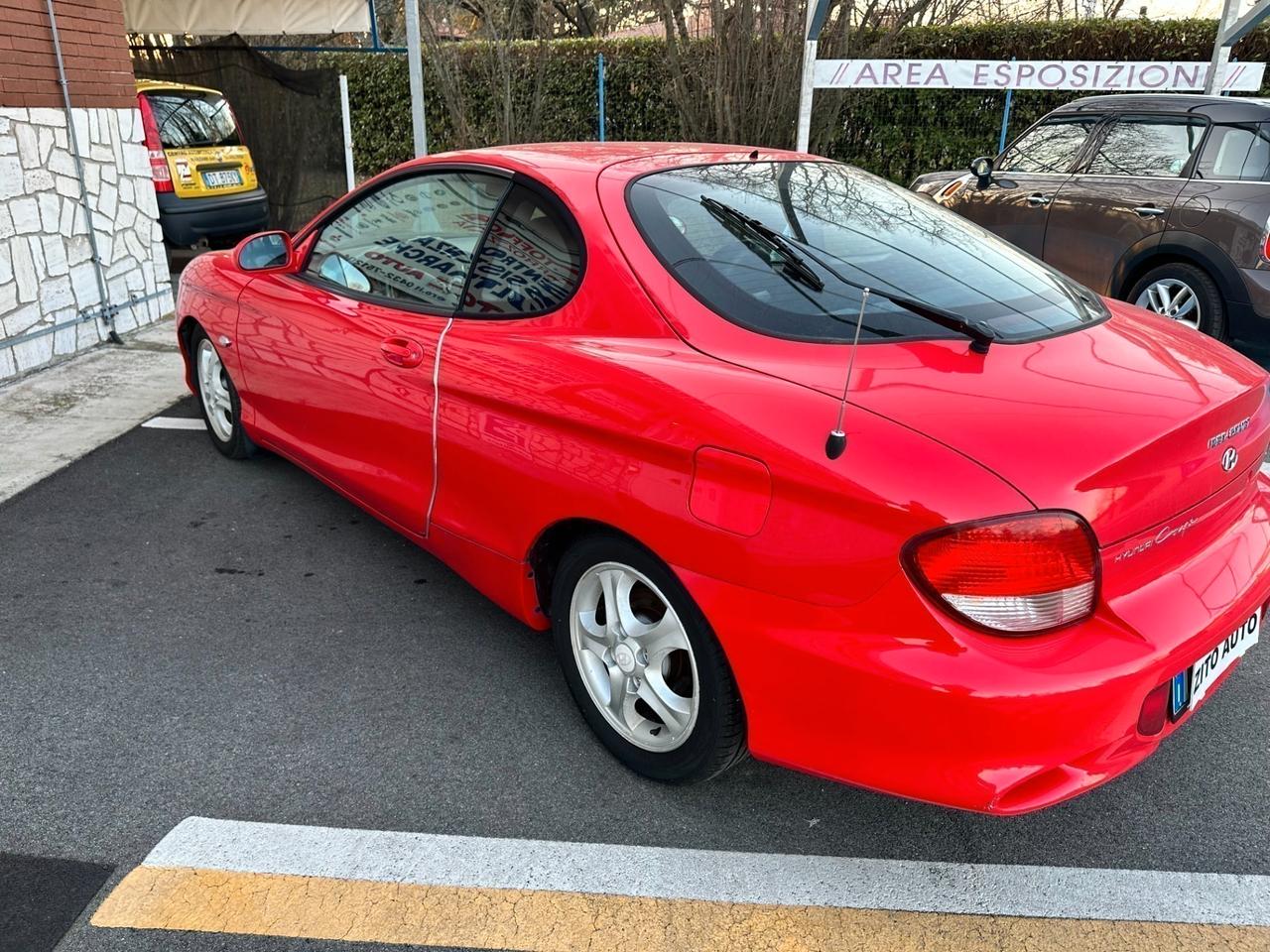 Hyundai Coupe 1.6i 16V cat